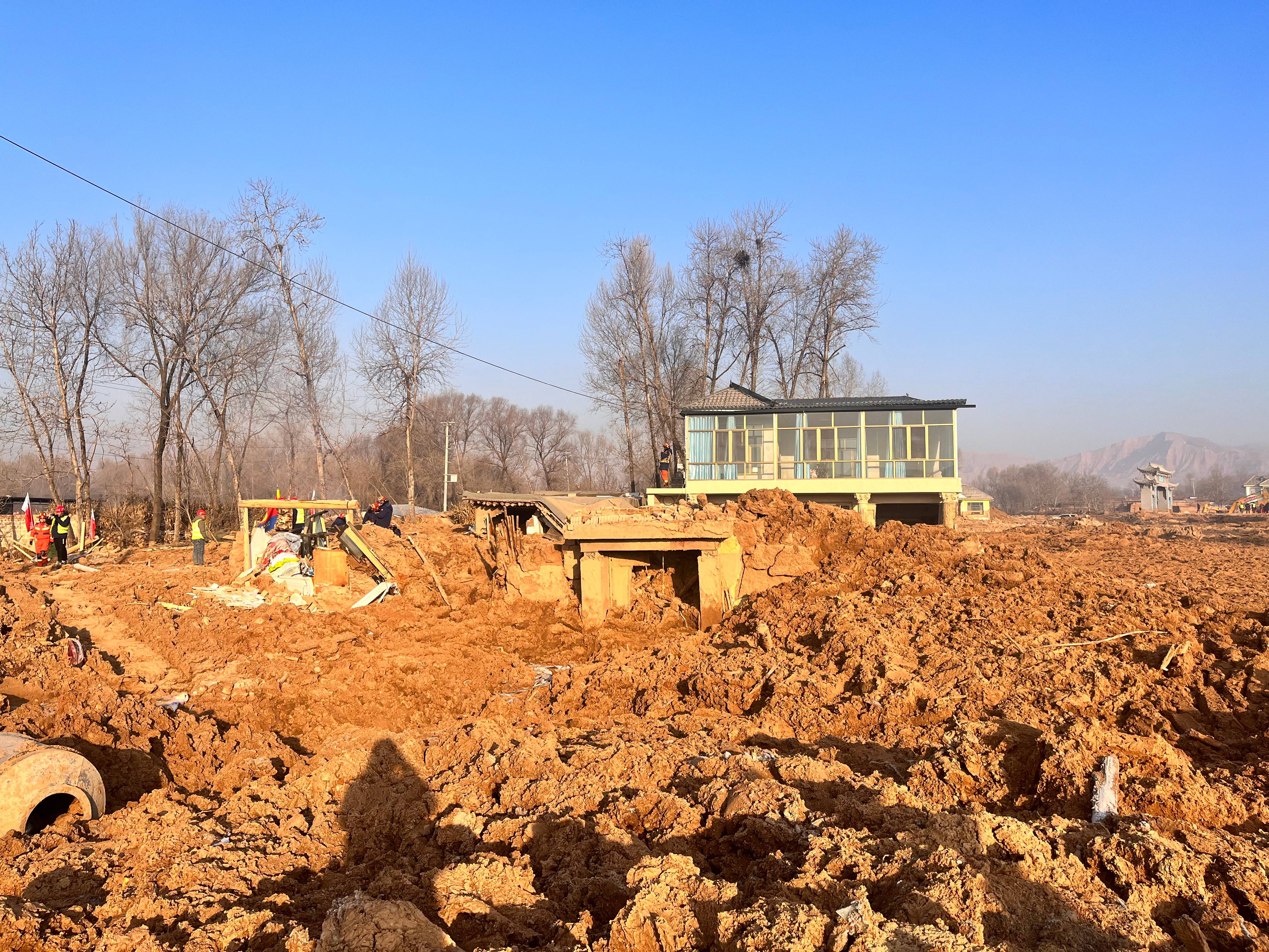 受災(zāi)現(xiàn)場(chǎng)(1).jpg 受災(zāi)現(xiàn)場(chǎng)(1).jpg