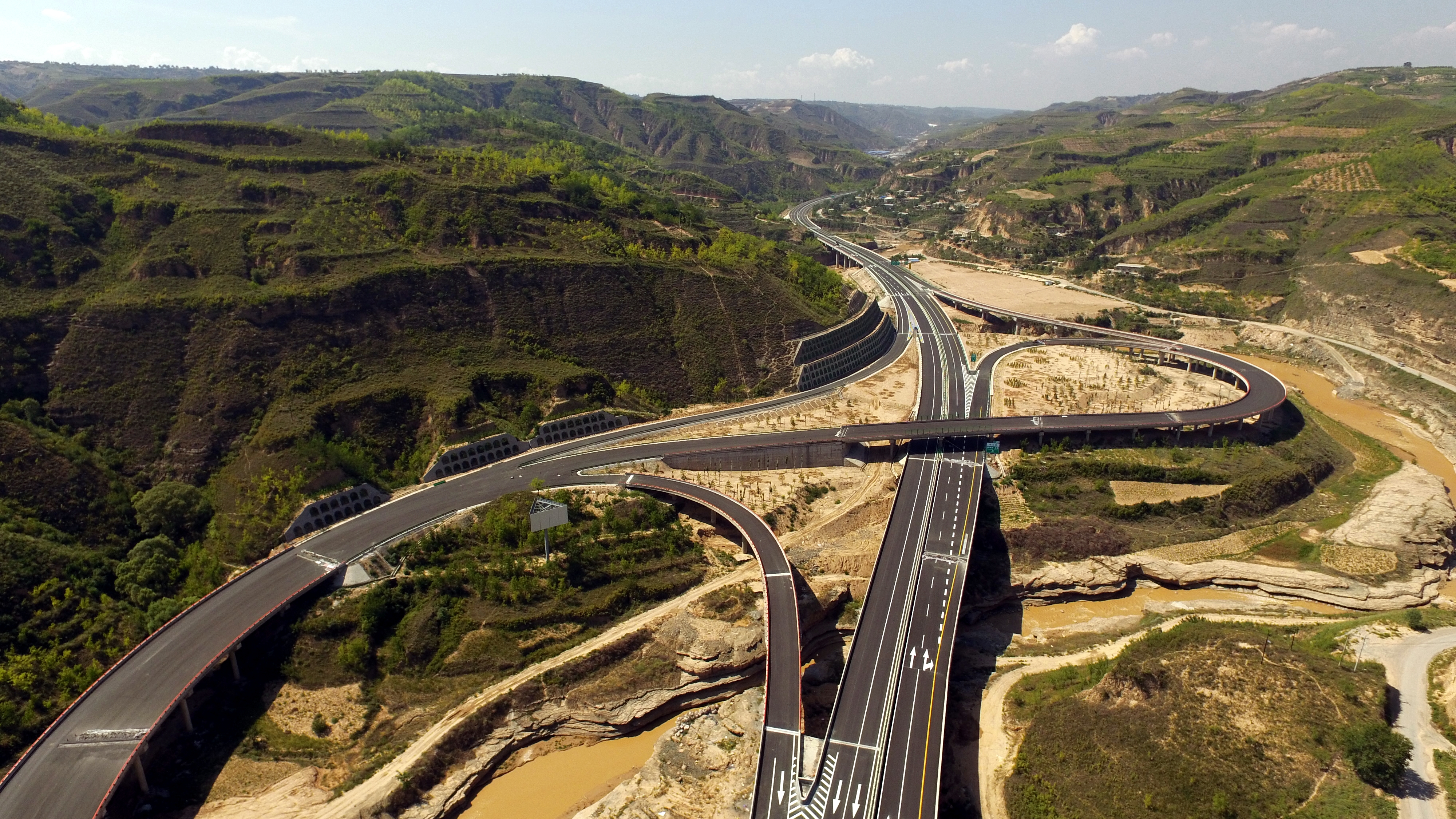 18-延延高速公路.JPG 18-延延高速公路.JPG